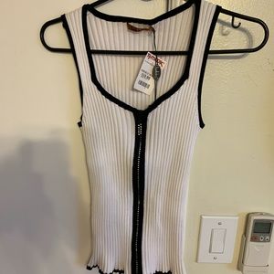 Large white & black ripped tank top jeweled zipper